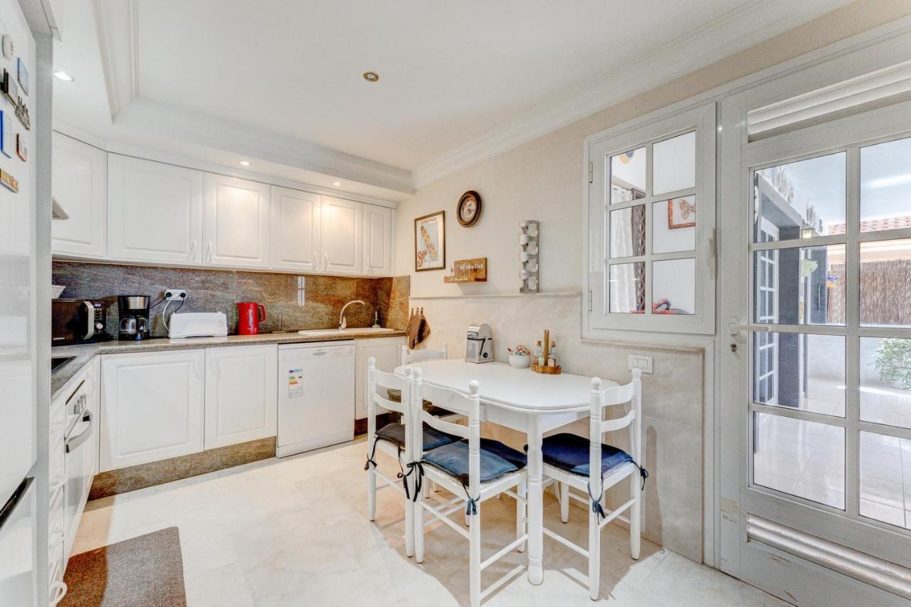 Beautiful Apartment In Terrazas Del Duque I Costa Adeje  Εξωτερικό φωτογραφία